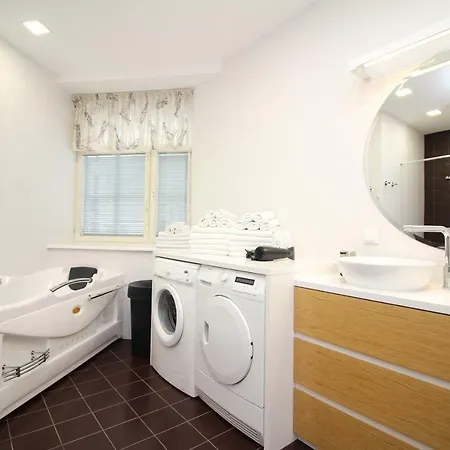 4 Bedroom With Sauna And 2 Bathroom Korter *