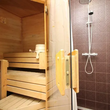 4 Bedroom With Sauna And 2 Bathroom تالين