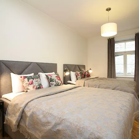 4 Bedroom With Sauna And 2 Bathroom