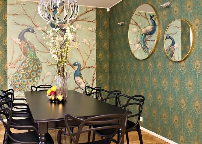 4 Bedroom With Sauna And 2 Bathroom Apartment